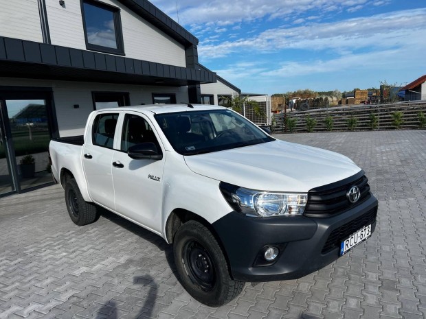 Toyota HI Lux Hilux 2.4 D-4D 4x4 Double Active...