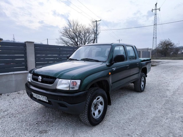 Toyota HI Lux Hilux 2.5 D-4D 4x4 Double Terra V...