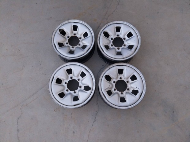 Toyota Hiace 15" 4x4 Hilux 4Runner felni 6x139.7 15