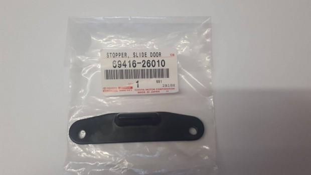 Toyota Hiace 1995- "B" oszlopon l�v� tol�ajt� �tk�z� (Gy�ri Toyota)