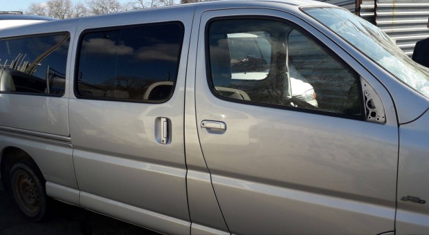 Toyota Hiace 8 szem�lyes alkatr�szek