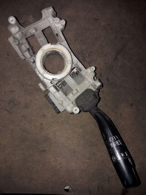 Toyota Hiace Ablaktörlő Kapcsoló