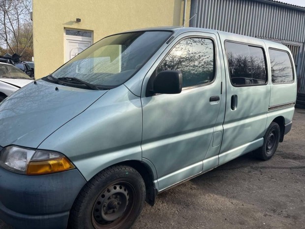 Toyota Hiace Alkatrészek Leadók