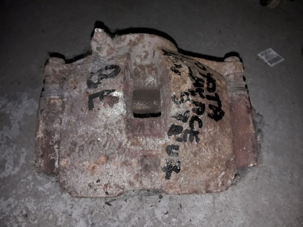 Toyota Hiace Bal Els� F�knyereg