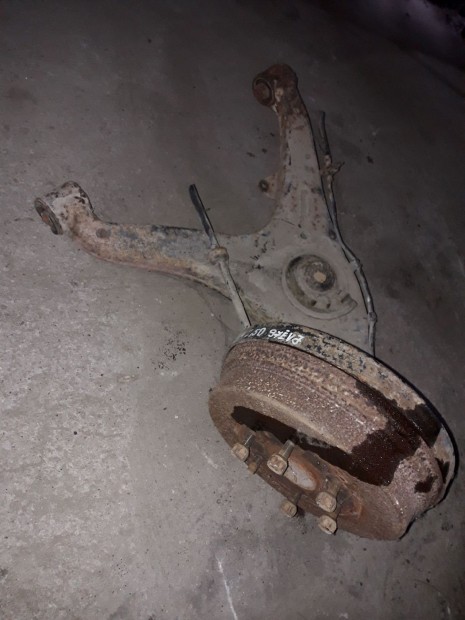 Toyota Hiace Bal Hátsó Lengőkar + Csonkállvány Kerékaggyal