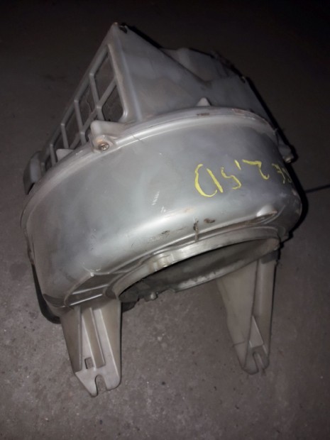 Toyota Hiace F�t�s Box