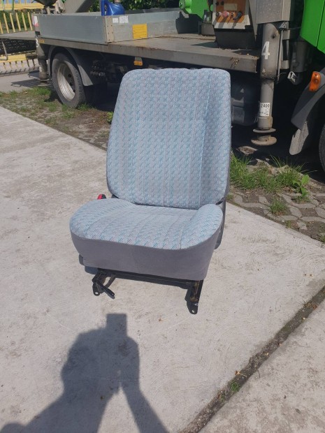Toyota Hiace vezetőülés