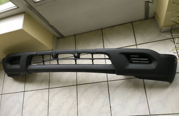 Toyota Hilux 2001-2005 alkatrsz, j els lkhrt alatti spoiler