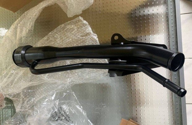 Toyota Hilux 2005-2015 alkatrszek, j zemanyag bent cs