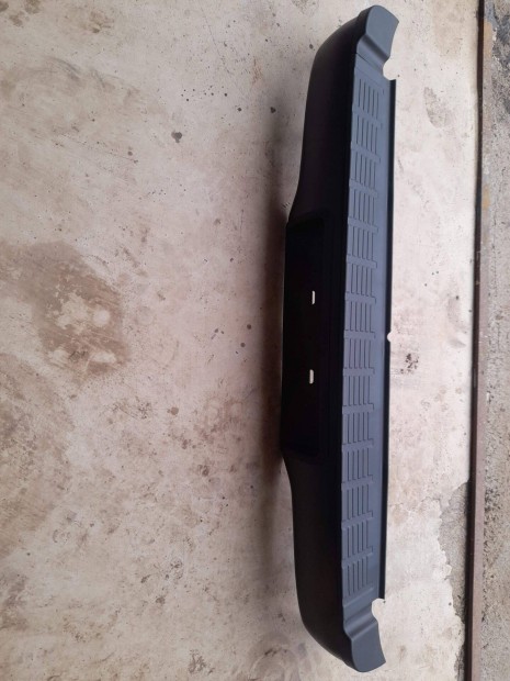Toyota Hilux 2005-2015 hátsó lökhárító elem