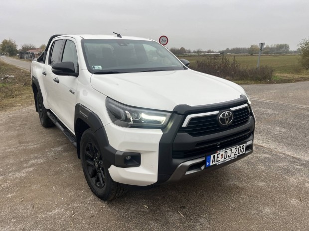 Toyota Hilux 2.8 D-4D Invincible Aut. Nem fs!