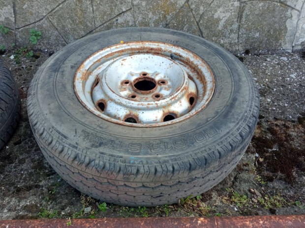 Toyota Hilux, Iveco ptkerk