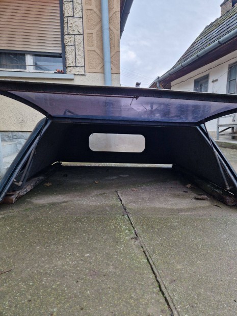 Toyota Hilux plat� doboz