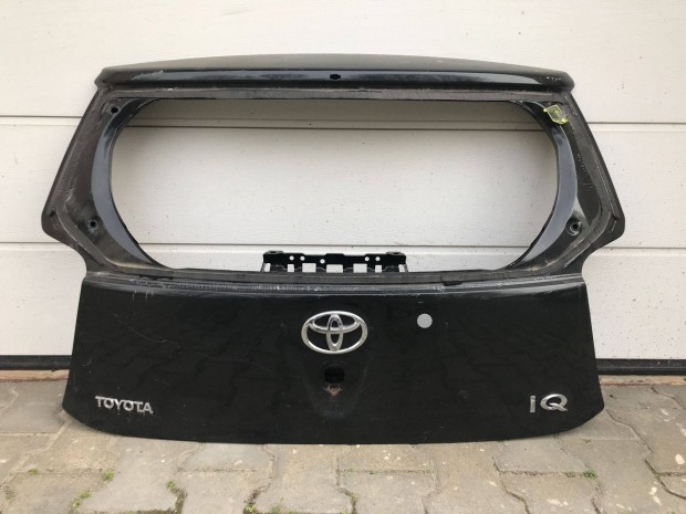 Toyota IQ gyri, bontott csomagtrajt
