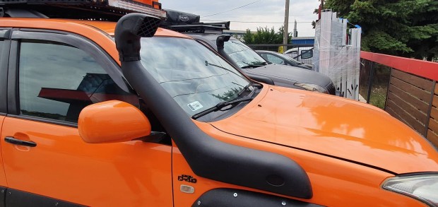 Toyota LC120 snorkel