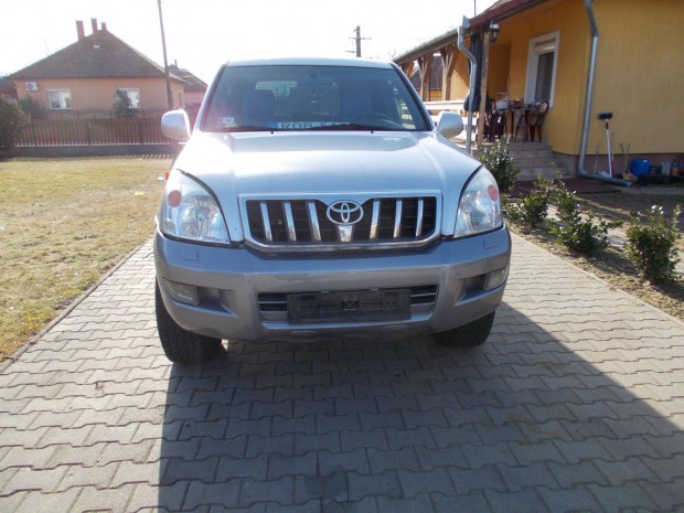 Toyota Land Cruiser J12 Prado