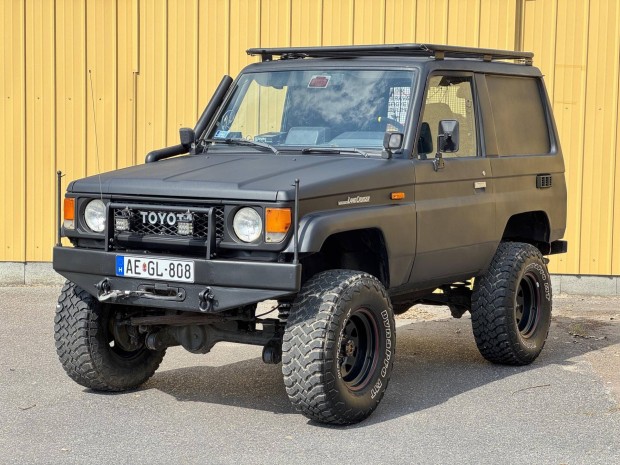Toyota Land Cruiser LX 2.5TD