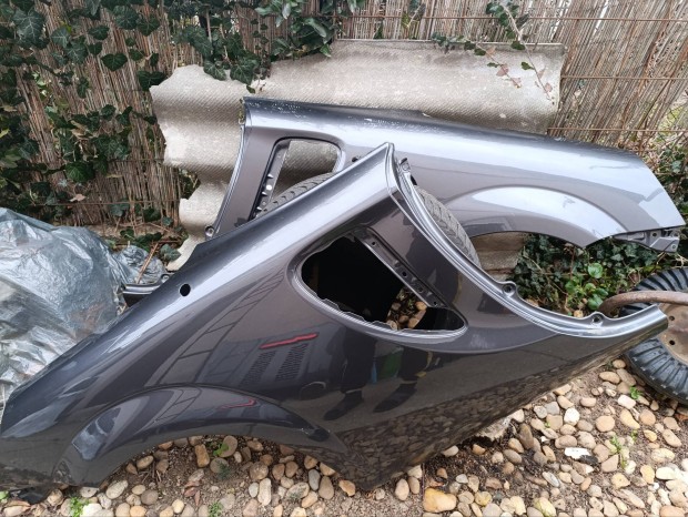 Toyota MR2 WR3 hátsó sárvédő Gyönyörű