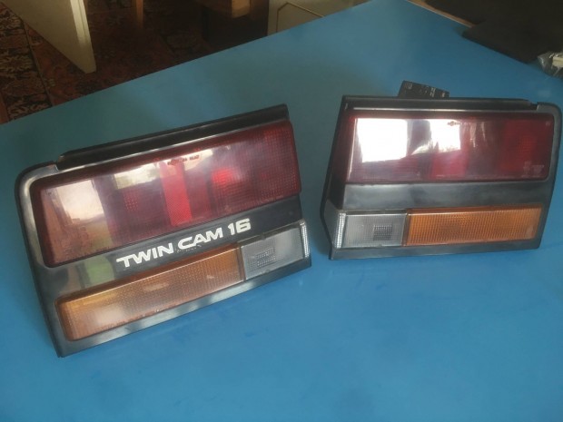 Toyota MR2 mk1 alkatr�szek