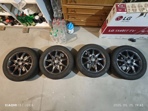 Toyota Podium 5x114,3 R16 60mm 205/55 téli alufelni garnitúra