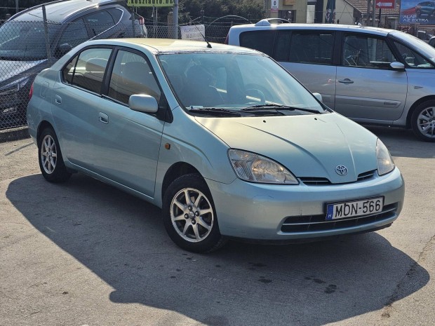 Toyota Prius 1.5 HSD (Automata)