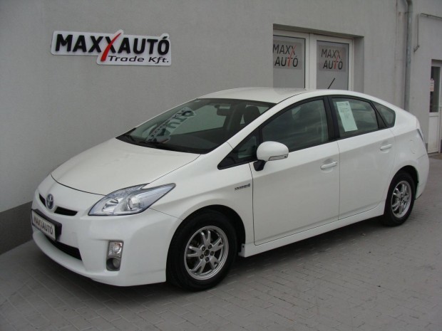 Toyota Prius 1.8 HSD(Automata) Gyngyhzmetl+D...