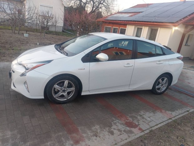 Toyota Prius 1.8 HSD Executive (Automata)