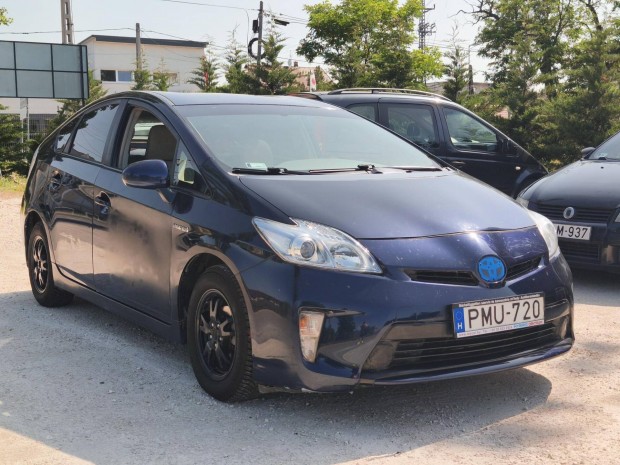 Toyota Prius 1.8 HSD Premium (Automata)