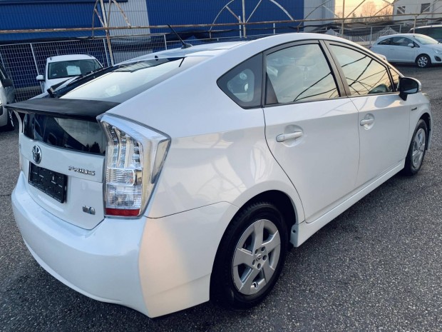 Toyota Prius 1.8 HSD Sol Navi (Automata) Head-U...