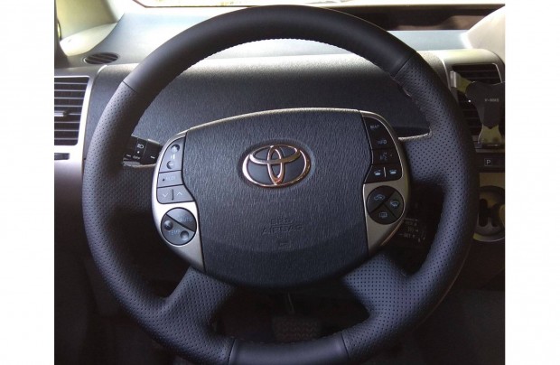 Toyota Prius 2 (2004-2009) mikroszálas kormánybőr
