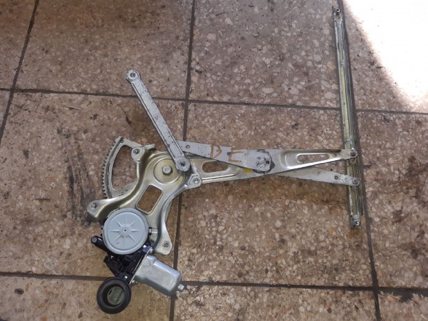 Toyota Prius Bal Els� Ablakemel� Szerkezet Elektromos