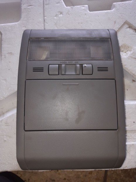 Toyota Prius Belt�ri Vil�g�t�s