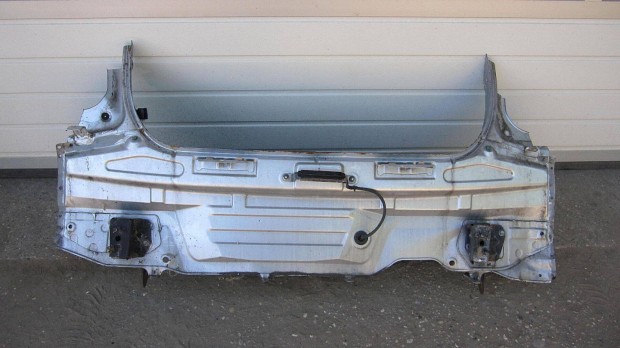 Toyota Prius Eladó gyári, bontott hátfal fenéklemez