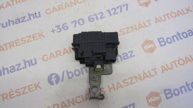 Toyota Prius Eladó gyári, bontott pozitív akksi akkumulátor saru