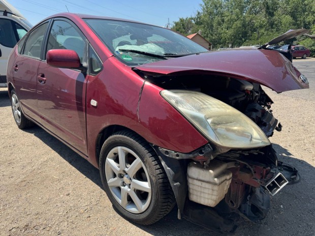 Toyota Prius HW2 (2005) 1.5 Hibrid Bontott Autóalkatrészek Eladók