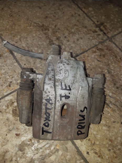 Toyota Prius Jobb Els� F�knyereg