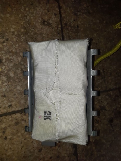 Toyota Prius Jobb Els� Oldall�gzs�k