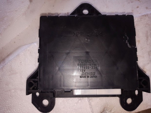 Toyota Prius Karossz�ria Vez�rl�