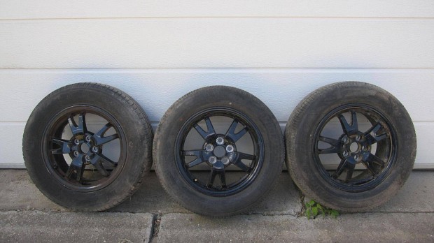 Toyota Prius Toyota kerék 5x100 agyméret 54.1 gumi 195/65 15"