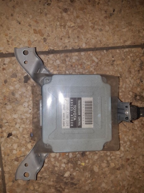 Toyota Prius V�lt�vez�rl�