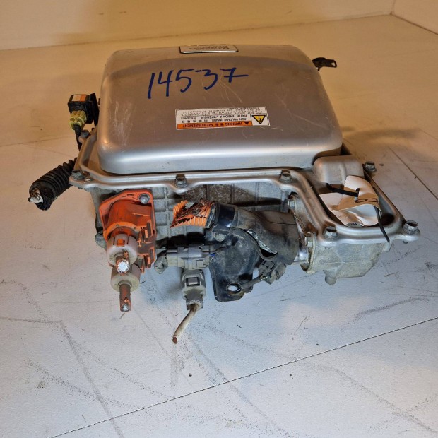 Toyota Prius (Nhw20) 1.5 Hybrid 112 LE inverter G9200-47121 haszn�lt