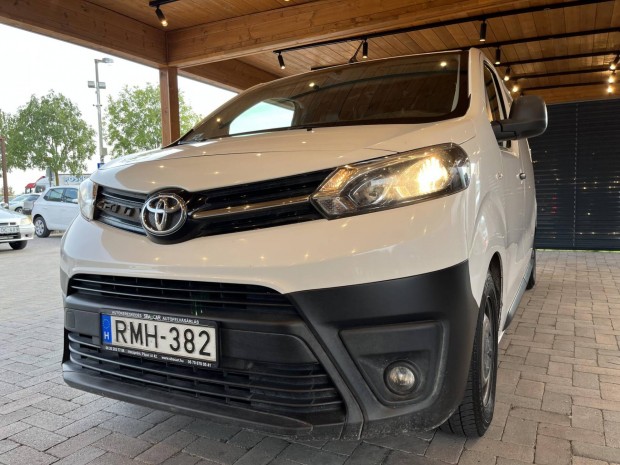 Toyota Proace 1.6 D-4D Panel Van Active Smart C...