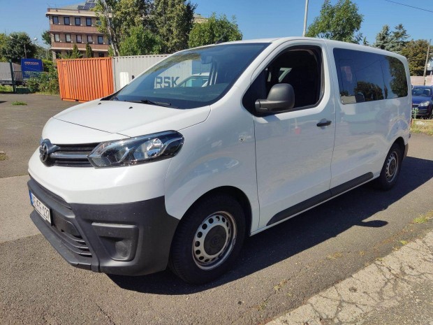 Toyota Proace 2.0 D-4D Combi Base L1H1 1.Ulajdo...