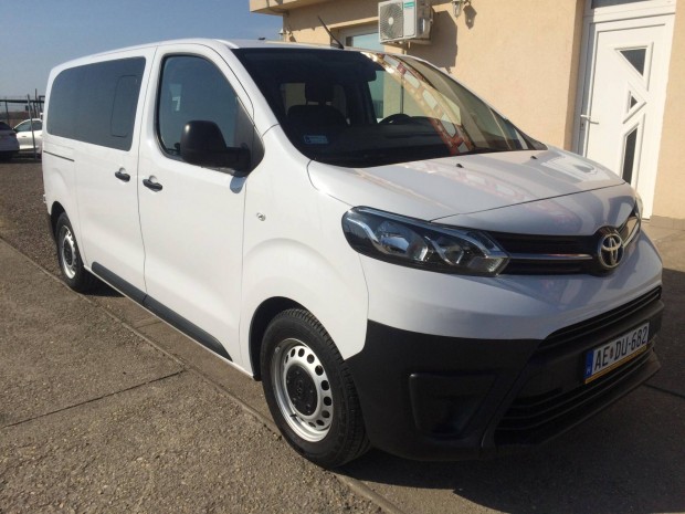Toyota Proace 2.0 D-4D Combi Professional L1H1...