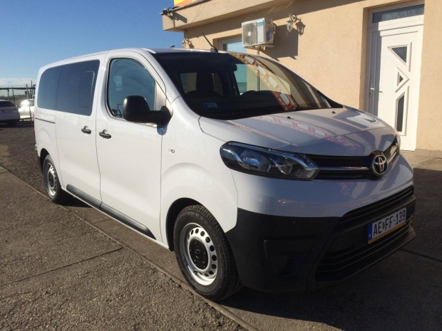 Toyota Proace 2.0 D-4D Combi Professional L1H1...