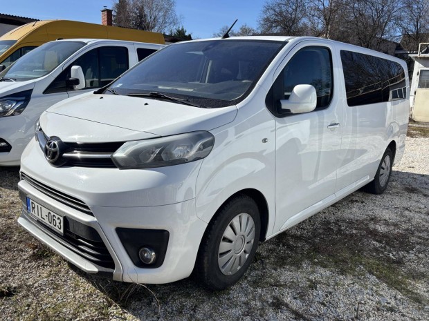 Toyota Proace 2.0 D-4D Combi Professional L2H1...
