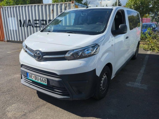 Toyota Proace 2.0 D-4D Combi - L1H1 (9 személye...