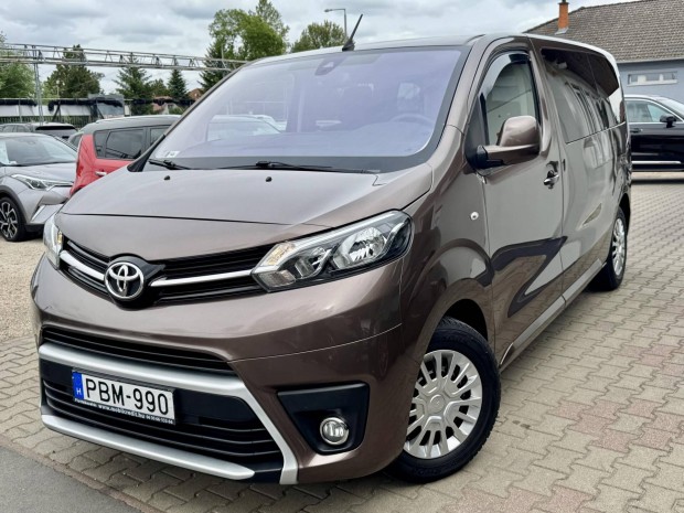 Toyota Proace 2.0 D-4D Family Active L0H1 8Szem...