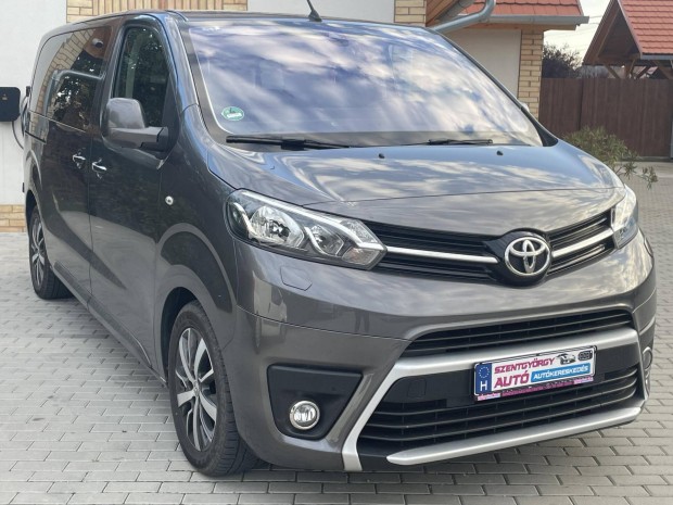 Toyota Proace 2.0 D-4D Family Active L1H1 8 SZE...