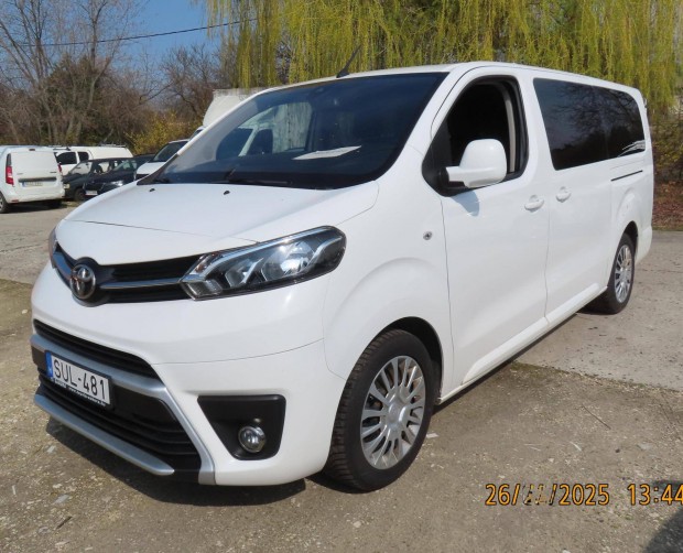 Toyota Proace 2.0 D-4D Family Base L2H1 Magyaro...